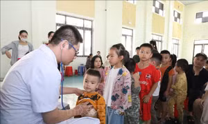 Khám tim miễn phí cho hàng nghìn trẻ ở vùng khó khăn tỉnh Lạng Sơn
