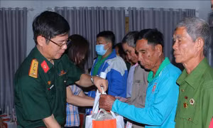 Trao sinh kế cho nạn nhân chất độc da cam/dioxin