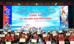 Hiểu thêm về chủ quyền quốc gia qua cuộc thi 'Em yêu biển đảo quê hương'