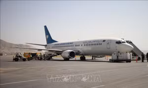 Máy bay của Qatar Airways sơ tán 200 người cất cánh từ Kabul