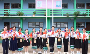 Kết nối tình bạn, vun đắp tình hữu nghị Việt Nam – Lào