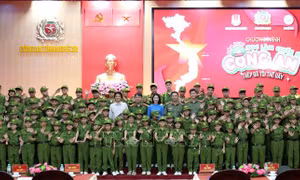 Nhiều trải nghiệm thiết thực từ Trại hè 'Học làm chiến sĩ Công an'