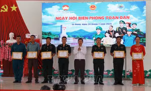 Huy động sức mạnh nhân dân trong bảo vệ, phát triển khu vực biên giới