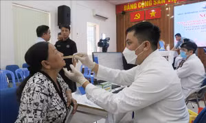 Để người dân quan tâm tới việc khám sức khỏe