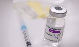 Tây Ban Nha cho phép tiêm kết hợp vaccine AstraZeneca và Pfizer/BioNTech