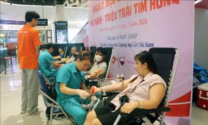 Tôn vinh thành tích xuất sắc trong phong trào hiến máu tình nguyện