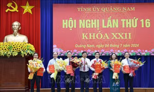 Công bố Quyết định Chủ tịch và 2 Phó Chủ tịch UBND tỉnh Quảng Nam  