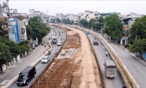 Hà Nội: Tổ chức lại giao thông đường Âu Cơ để hạn chế ùn tắc