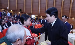 Chủ tịch nước Lương Cường thăm chúc Tết Đảng bộ, chính quyền, nhân dân tỉnh Lào Cai