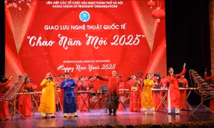 Đậm tình hữu nghị trong chương trình Giao lưu 'Chào Năm mới 2025'