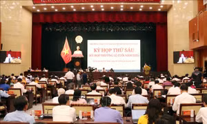 Người học là dân tộc thiểu số tại Thành phố Hồ Chí Minh được hỗ trợ tiền học và sách, vở