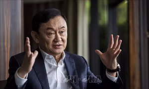 Cựu Thủ tướng Thaksin bị yêu cầu quay lại thụ án 1 năm tù