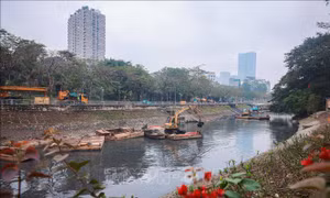 Gấp rút 'hồi sinh' sông Tô Lịch trước ngày 2/9/2025