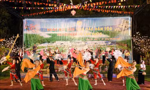 Sôi nổi Ngày hội văn hóa các dân tộc