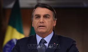 Tổng thống Brazil bị kiện lên Tòa án Tối cao do không điều tra vụ mua vaccine 