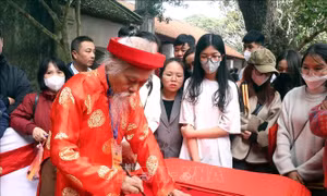 Nét đẹp xin chữ đầu năm