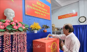 Nhộn nhịp ngày hội toàn dân nơi địa đầu cực Nam Tổ quốc