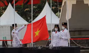 Quốc kỳ Việt Nam tung bay tại ASEAN Para Games 2022