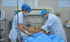Bình Dương: Cần bổ sung hàng trăm biên chế cán bộ y tế
