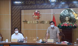 Chủ tịch UBND tỉnh Long An: Không 'ngăn sông cấm chợ'