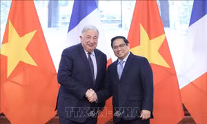 Thủ tướng Phạm Minh Chính tiếp Chủ tịch Thượng viện Cộng hòa Pháp