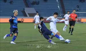 V.League 1-2024/2025: Những chiến thắng quý như 'vàng'