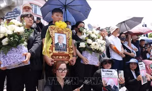 Người dân Thủ đô chờ tiễn biệt Tổng Bí thư Nguyễn Phú Trọng