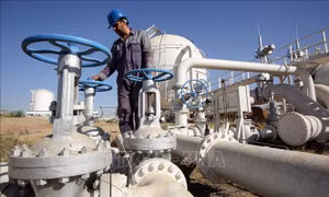 Giá dầu thế giới tăng trở lại