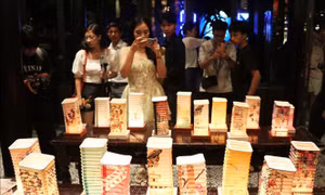 Chương trình Trung thu Hoàng cung Huế rực rỡ sắc màu và đậm chất cổ truyền