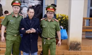 Bắt hai đối tượng truy nã đặc biệt nguy hiểm