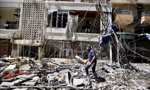 Israel không kích miền Nam Liban gây thương vong