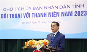 Chủ tịch UBND tỉnh Hà Tĩnh đối thoại với thanh niên về khởi nghiệp, chuyển đổi số