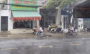 TP Hồ Chí Minh vẫn chưa được 'giải nhiệt' sau cơn mưa trái mùa