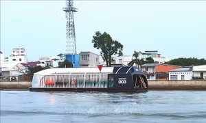 Tìm giải pháp cho vấn đề rác thải trên sông