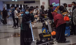 Indonesia báo động các sân bay nhằm ngăn chặn COVID-19