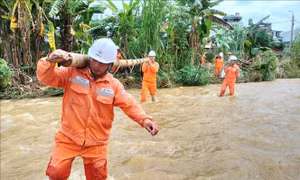 Điện lực Lai Châu khắc phục sự cố, thiệt hại sau mưa lũ