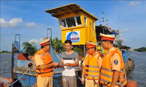 Phê duyệt Đề án đầu tư xây dựng Cảng, bến thủy Công an nhân dân