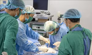 Phối hợp liên viện phẫu thuật thành công ca chấn thương vỡ sàn hốc mắt do dị vật