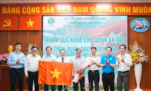 Ra quân khám sức khỏe cho quân và dân ở đặc khu Trường Sa