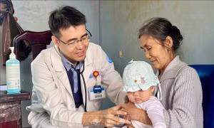 Bảo vệ sức khỏe cho nhân dân vùng bị thiên tai