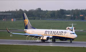 Belarus điều tra vụ máy bay của Ryanair chuyển hướng bay, hạ cánh khẩn cấp