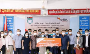 Hỗ trợ Trường Song ngữ Nguyễn Du tại Lào nâng cao chất lượng giảng dạy