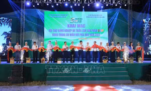 Khai mạc Hội chợ nông nghiệp và triển lãm sản phẩm OCOP vùng Trung du, miền núi phía Bắc 2022
