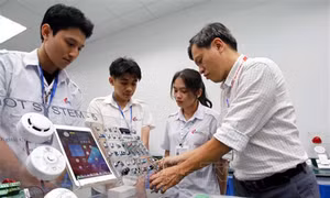 Nghị quyết giám sát về thực hiện chính sách phát triển, sử dụng nguồn nhân lực
