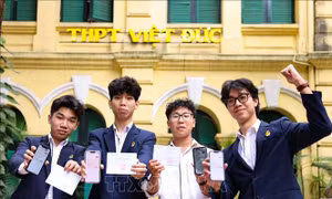 Cử tri tuổi 18 háo hức mong chờ 'ngày mai đi bầu cử'