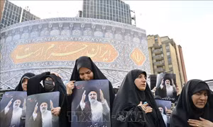 Đông đảo người dân Iran đưa tang Tổng thống Ebrahim Raisi