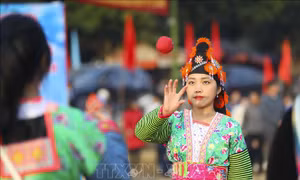 Sôi nổi Ngày hội văn hóa dân tộc Mông ở vùng biên giới Điện Biên