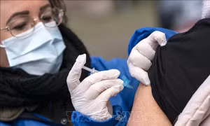 Thụy Điển mở rộng đối tượng tiêm mũi vaccine ngừa COVID-19 thứ 4
