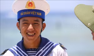 Rạng ngời nụ cười người lính hải quân trên quần đảo Trường Sa