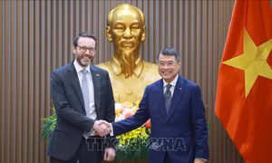 Thủ tướng Lê Minh Hưng tiếp Đại sứ Anh tại Việt Nam